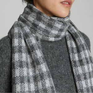 Everlane Gray Checkered Scarf